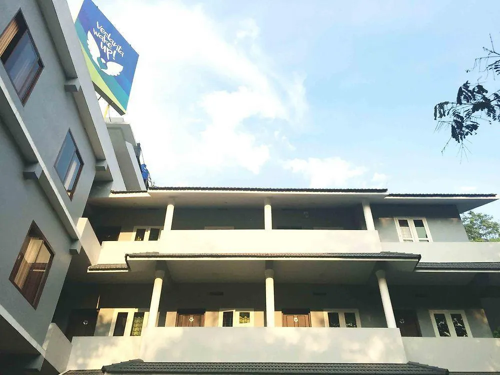 Hotel Vedanta Wake Up Wayanad Edakkal Caves