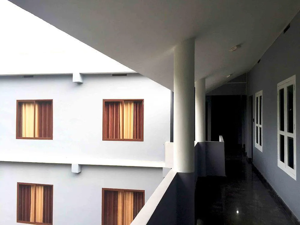 Vedanta Wake Up Wayanad Edakkal Caves Hotel